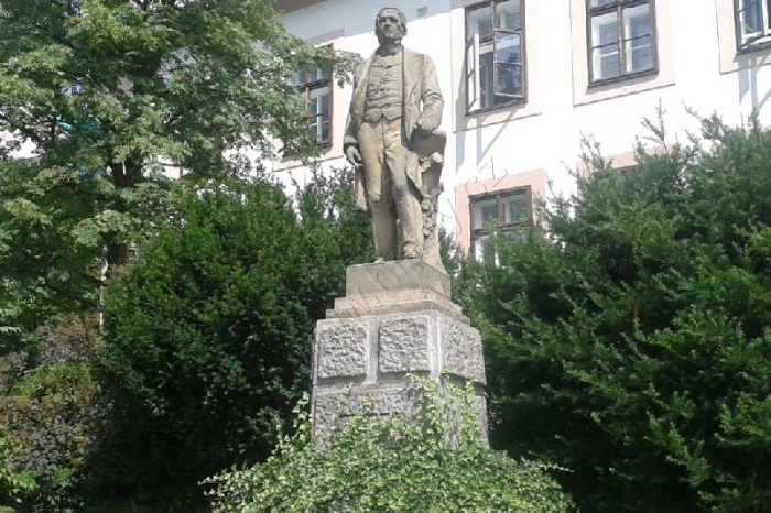 Pomník Františka Palackého - 800 x 599